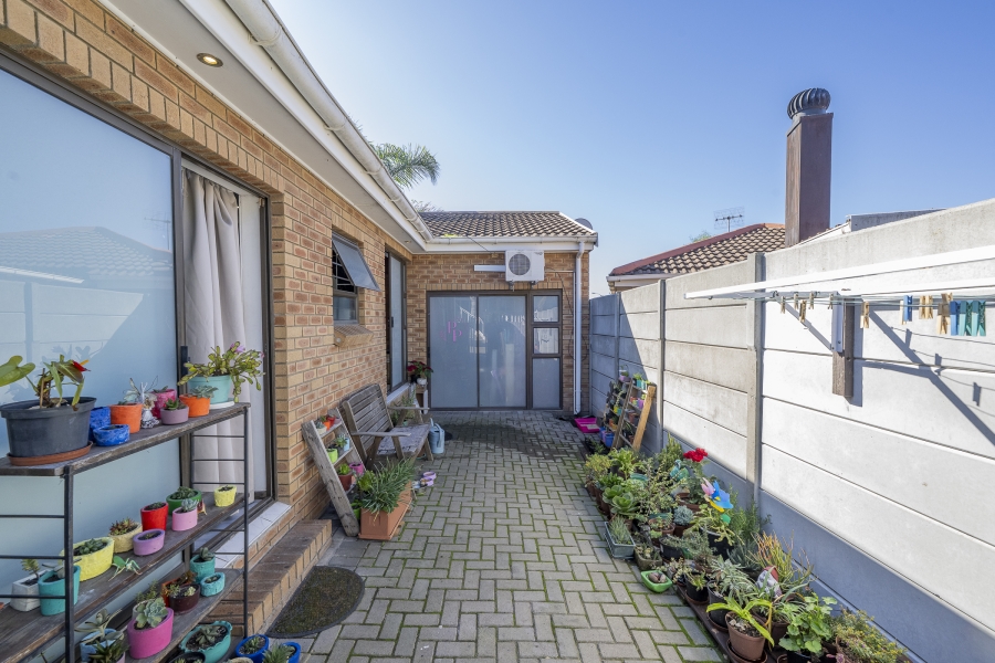 3 Bedroom Property for Sale in Protea Heights Western Cape